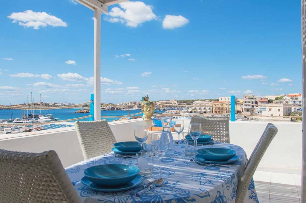 Case Vacanza La Terrazza sul porto Vecchio a Lampedusa
